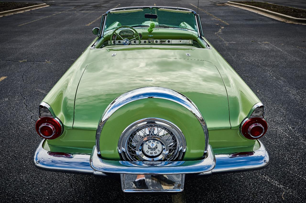 1956 Ford Thunderbird