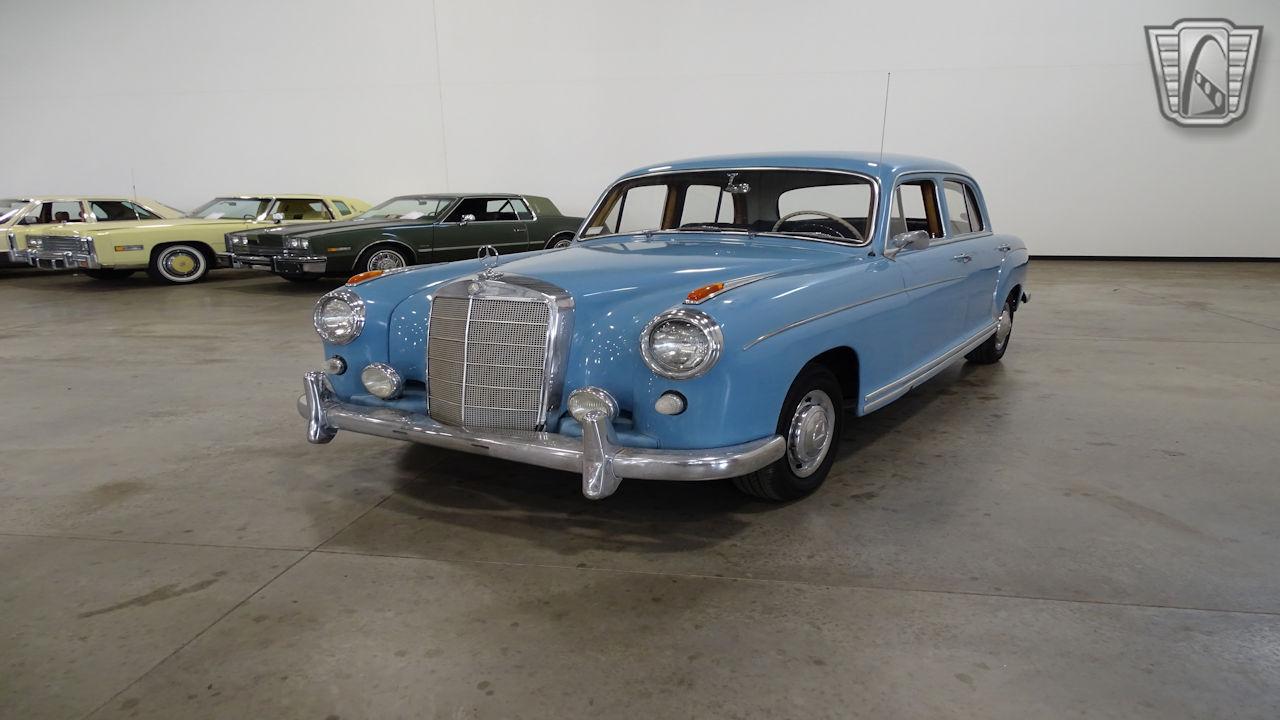 1959 Mercedes - Benz 220S