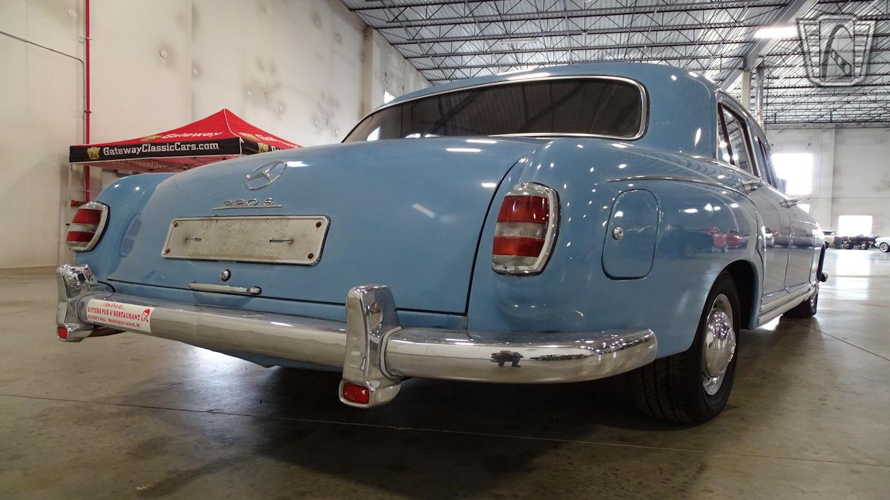 1959 Mercedes - Benz 220S