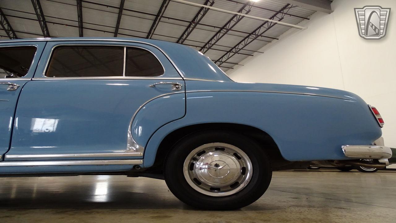 1959 Mercedes - Benz 220S