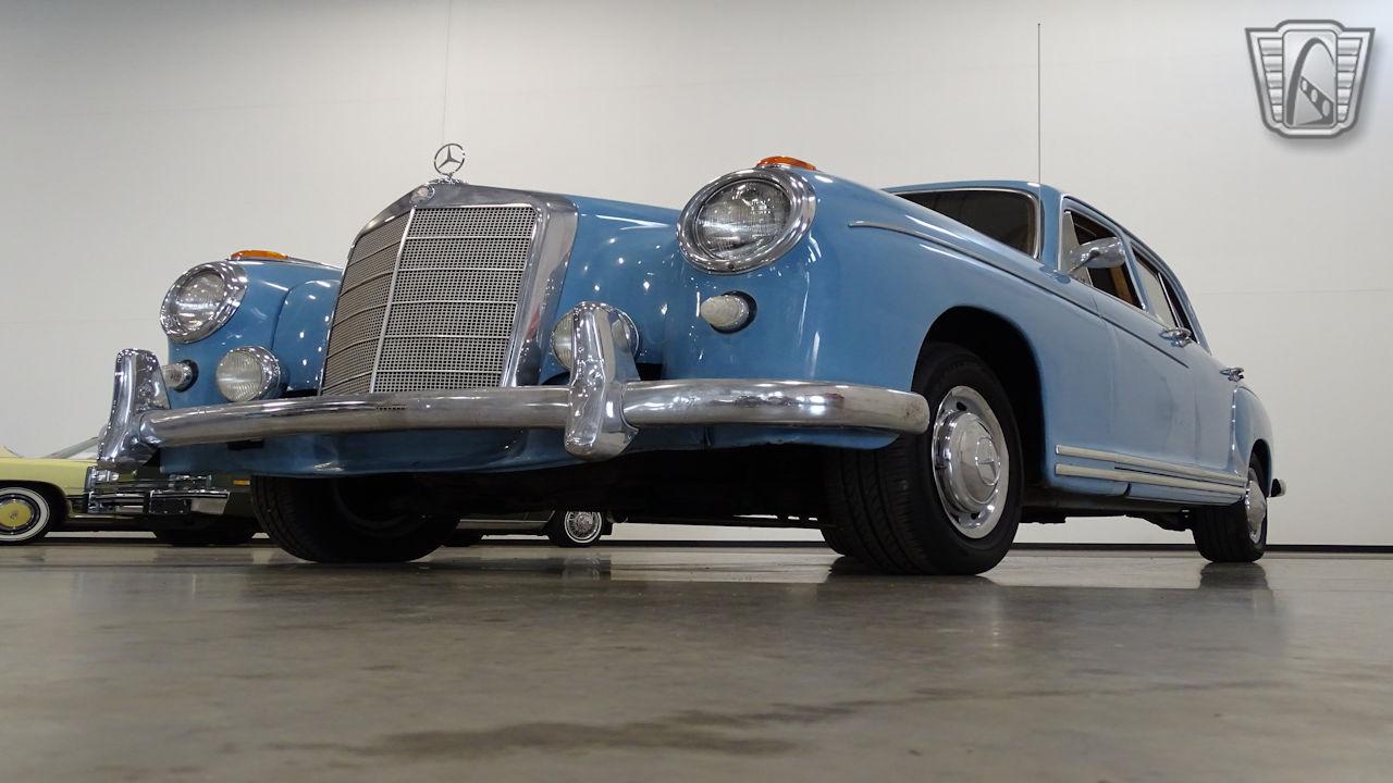 1959 Mercedes - Benz 220S