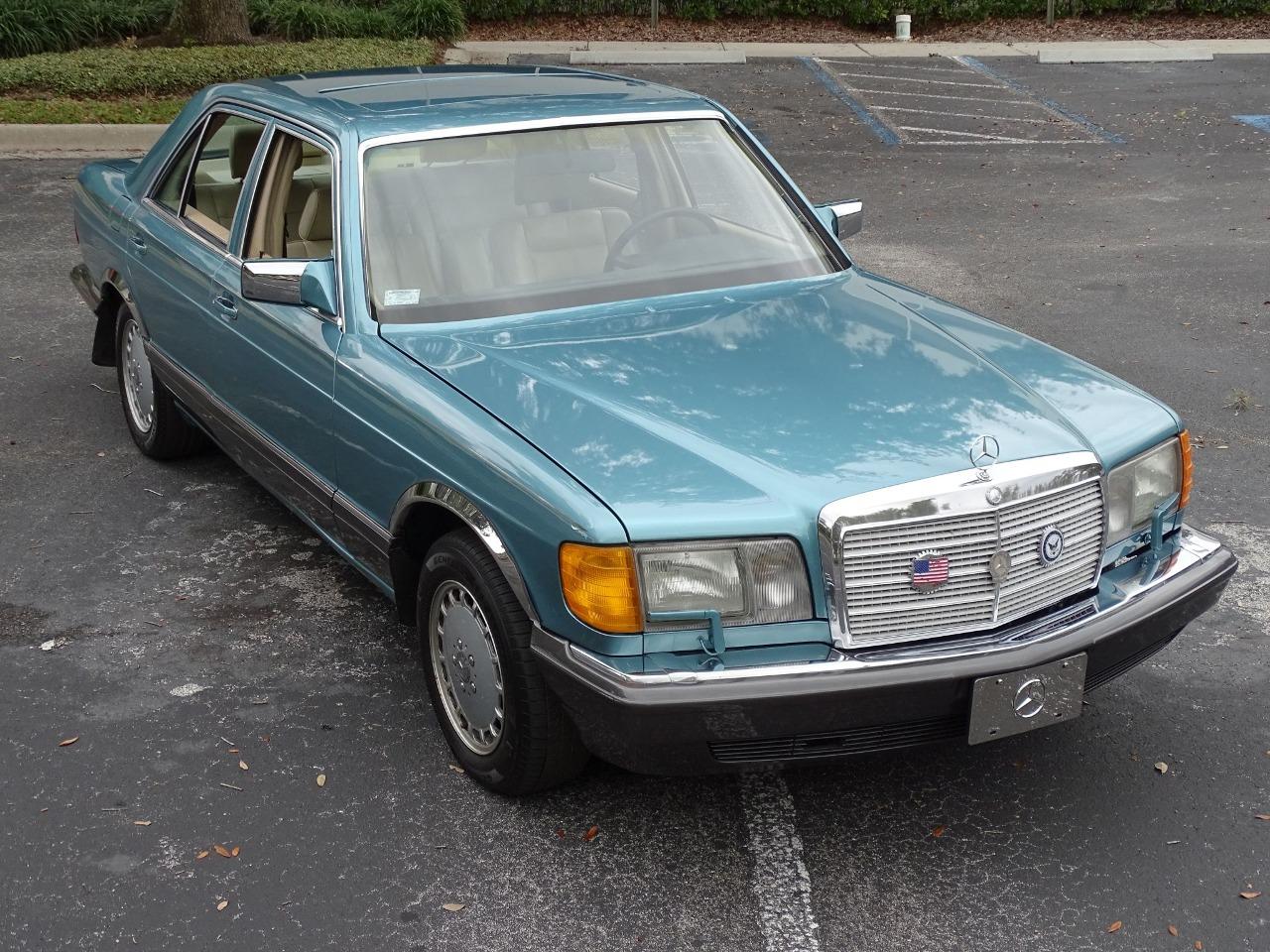 1991 Mercedes - Benz 300SE