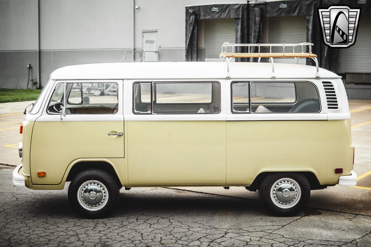 1975 Volkswagen Bus