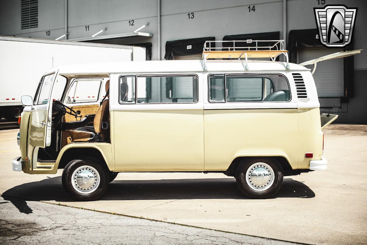 1975 Volkswagen Bus