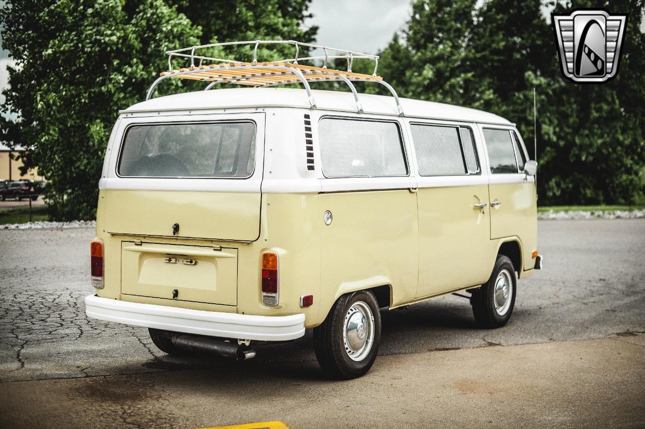 1975 Volkswagen Bus