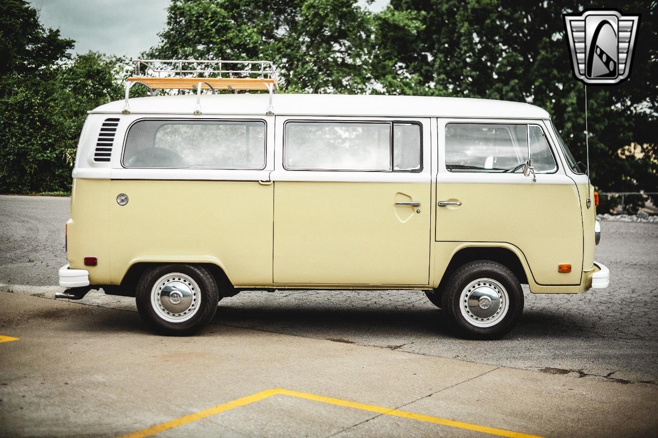 1975 Volkswagen Bus