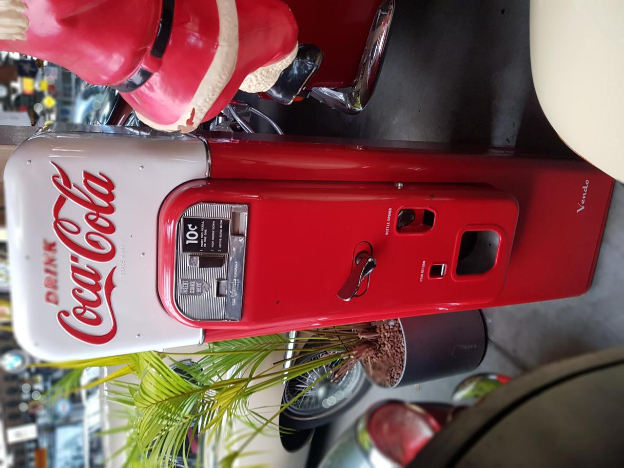 1950 Coca Cola vending machine V44 and W64