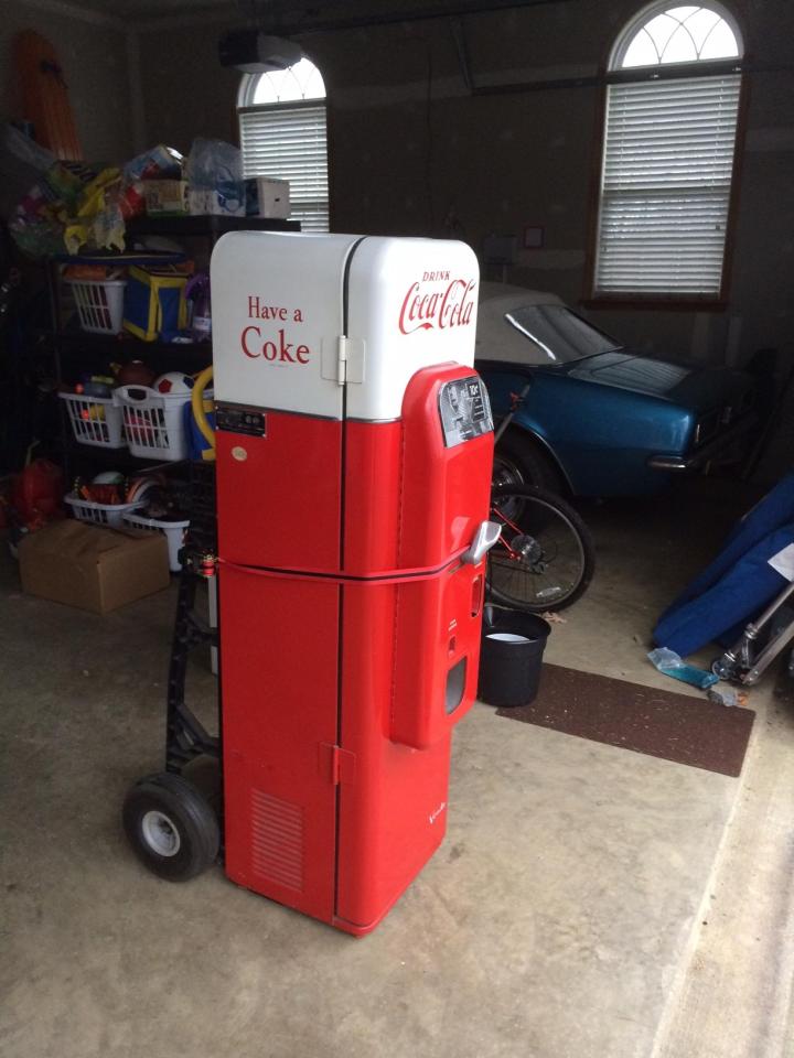 1950 Coca Cola vending machine V44 and W64