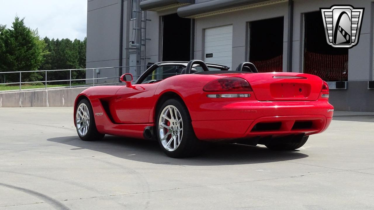 2004 Dodge Viper