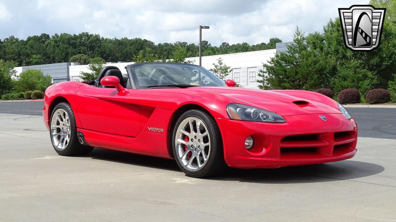 2004 Dodge Viper