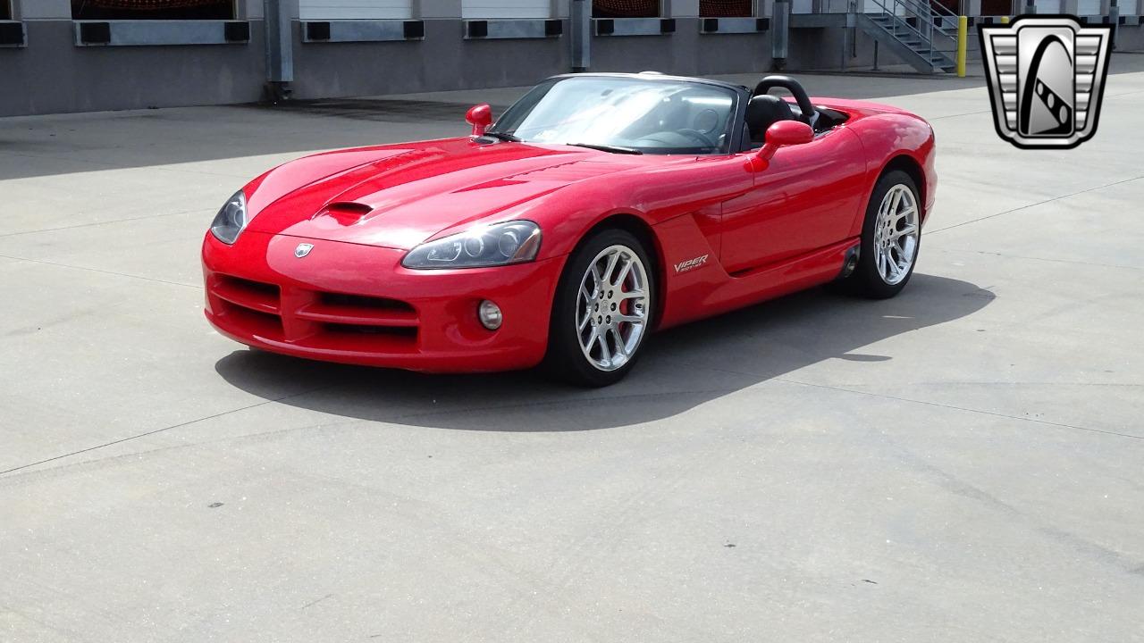 2004 Dodge Viper