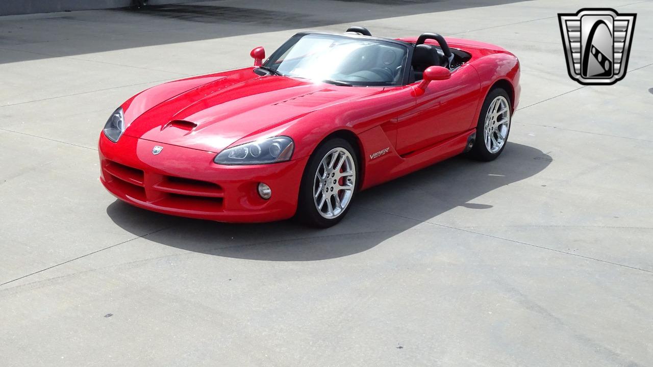 2004 Dodge Viper