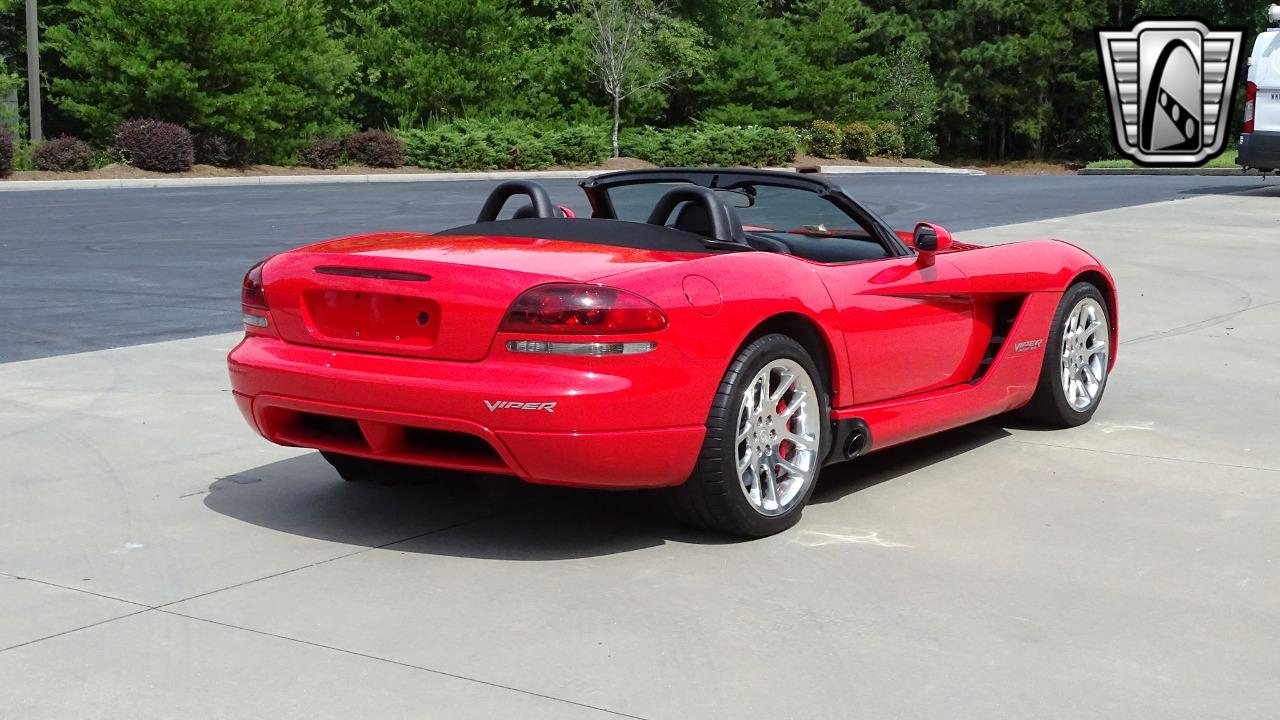 2004 Dodge Viper