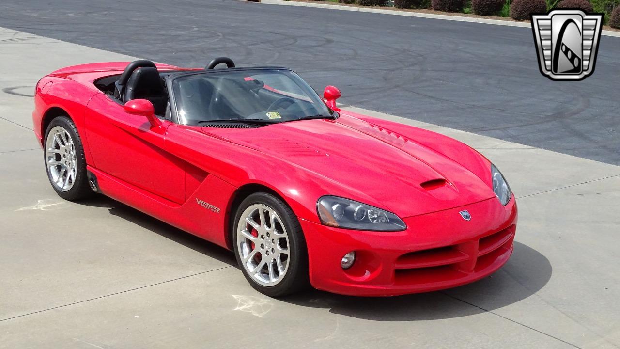 2004 Dodge Viper