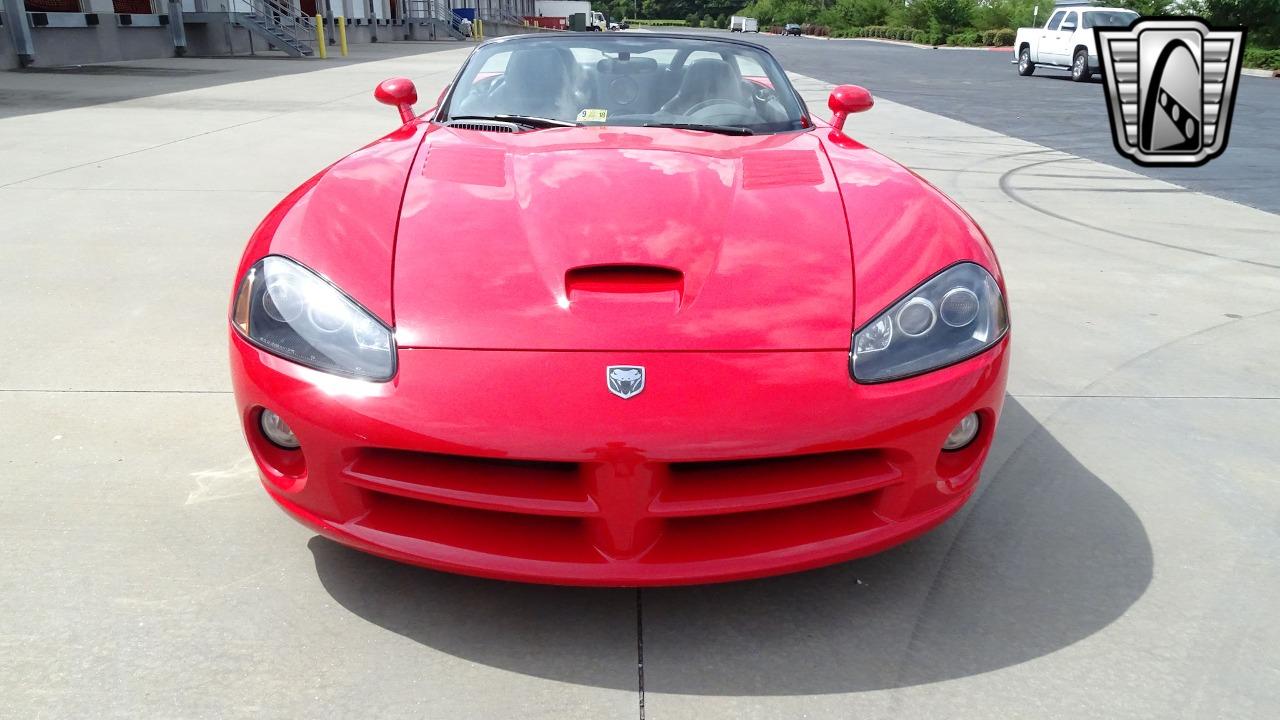 2004 Dodge Viper