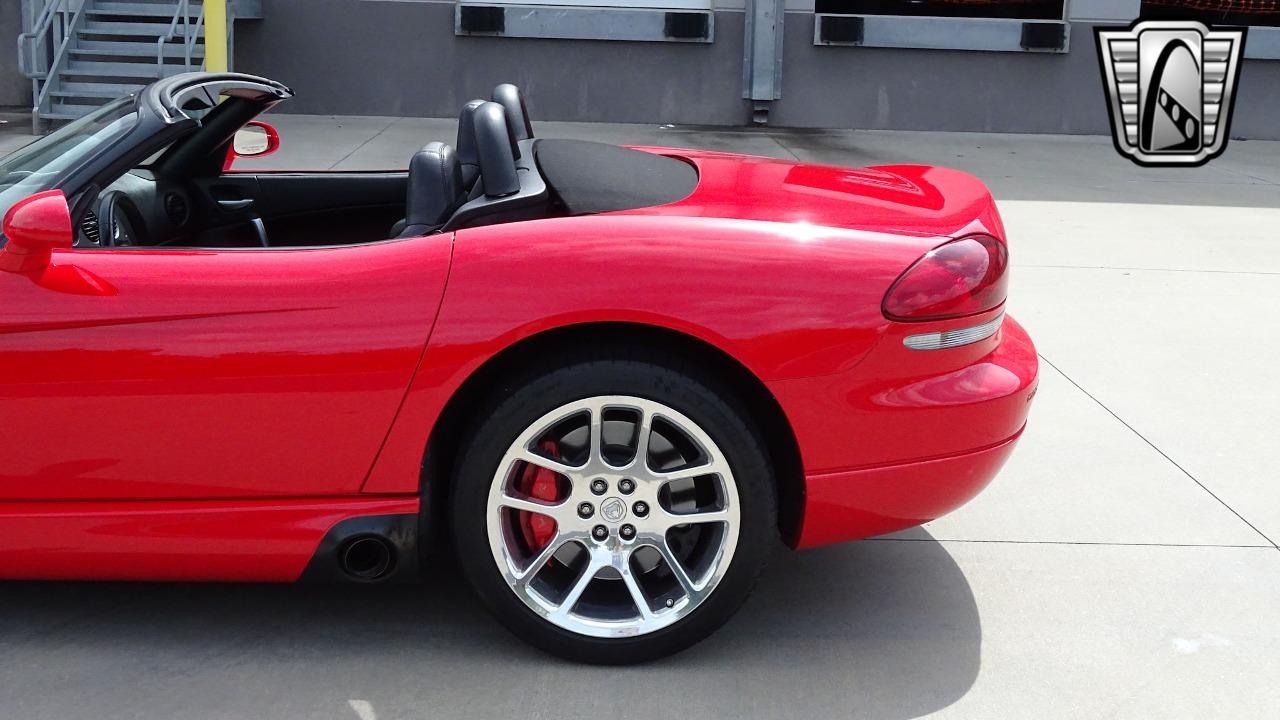 2004 Dodge Viper