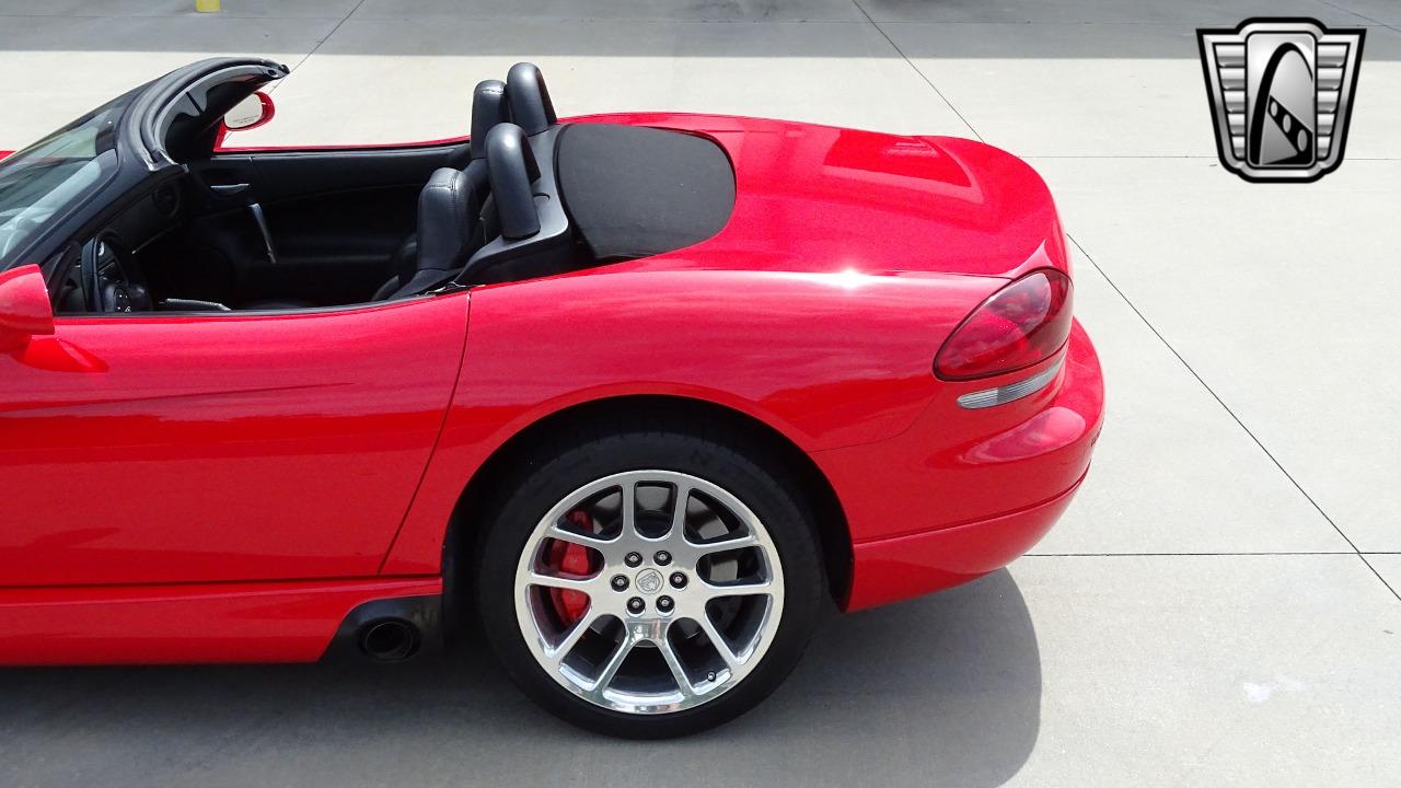 2004 Dodge Viper