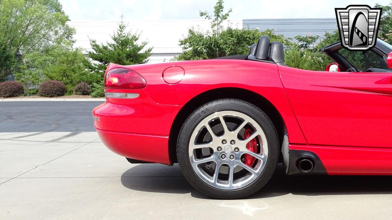 2004 Dodge Viper