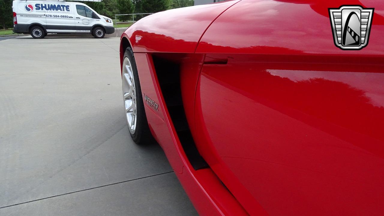 2004 Dodge Viper