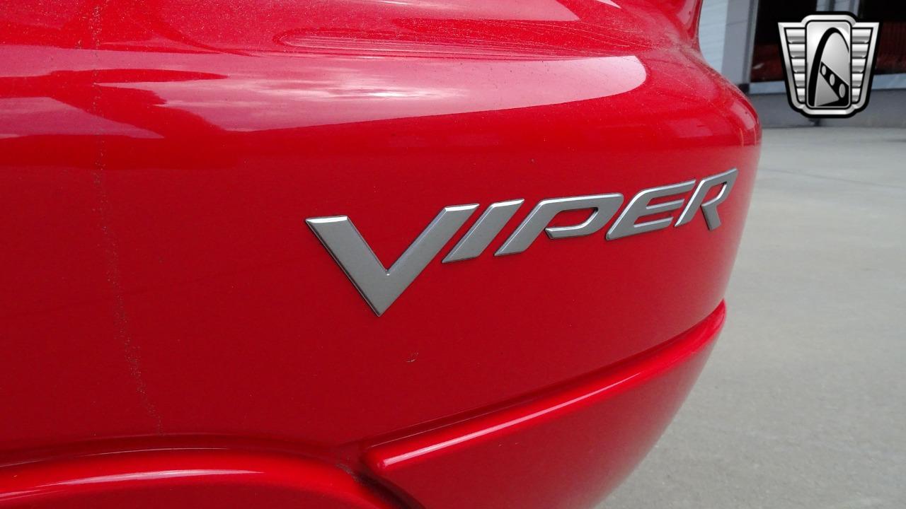 2004 Dodge Viper