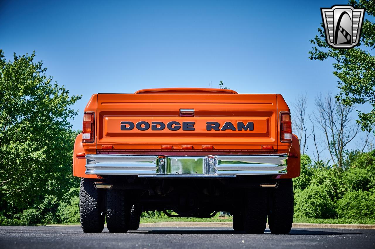 1973 Dodge Power Wagon