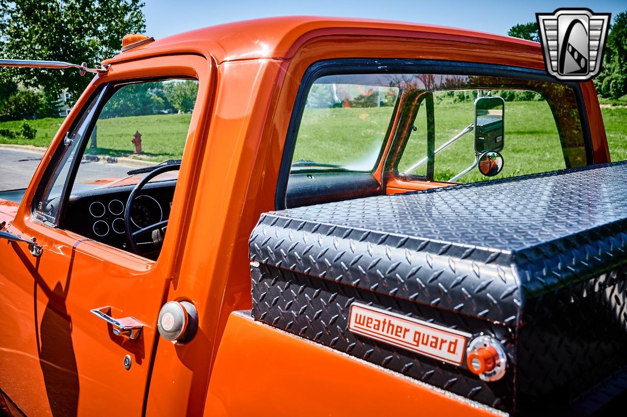 1973 Dodge Power Wagon