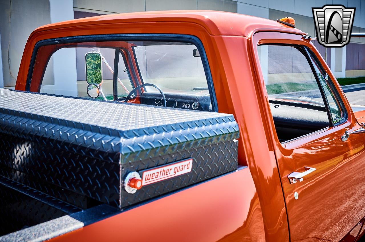 1973 Dodge Power Wagon