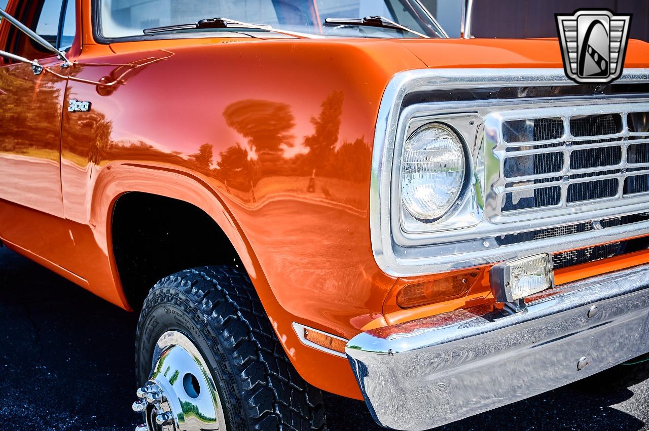 1973 Dodge Power Wagon