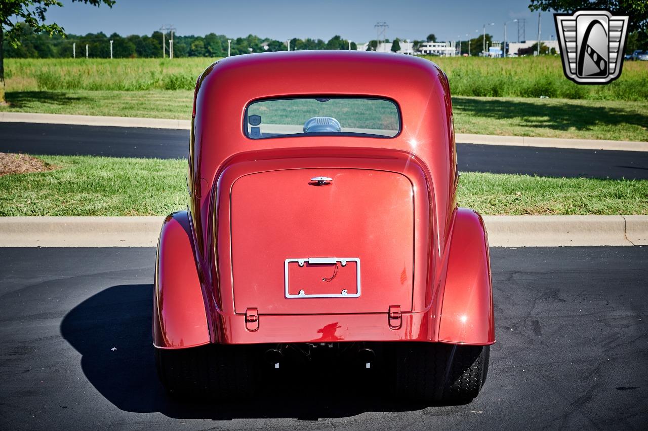 1948 Ford Anglia