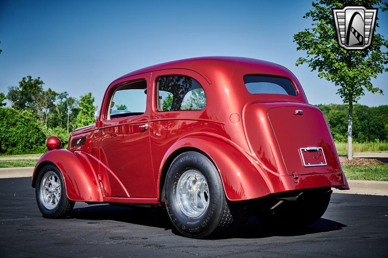 1948 Ford Anglia