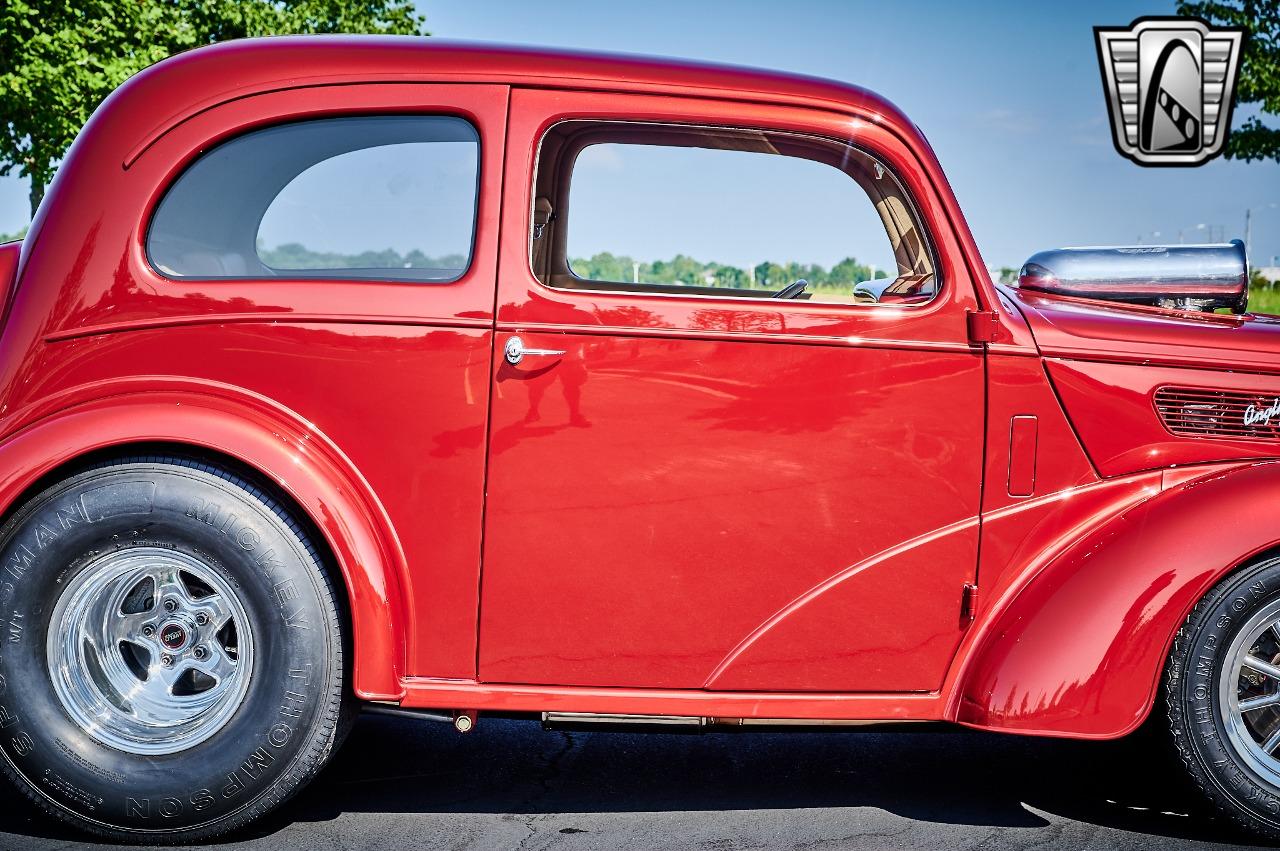 1948 Ford Anglia