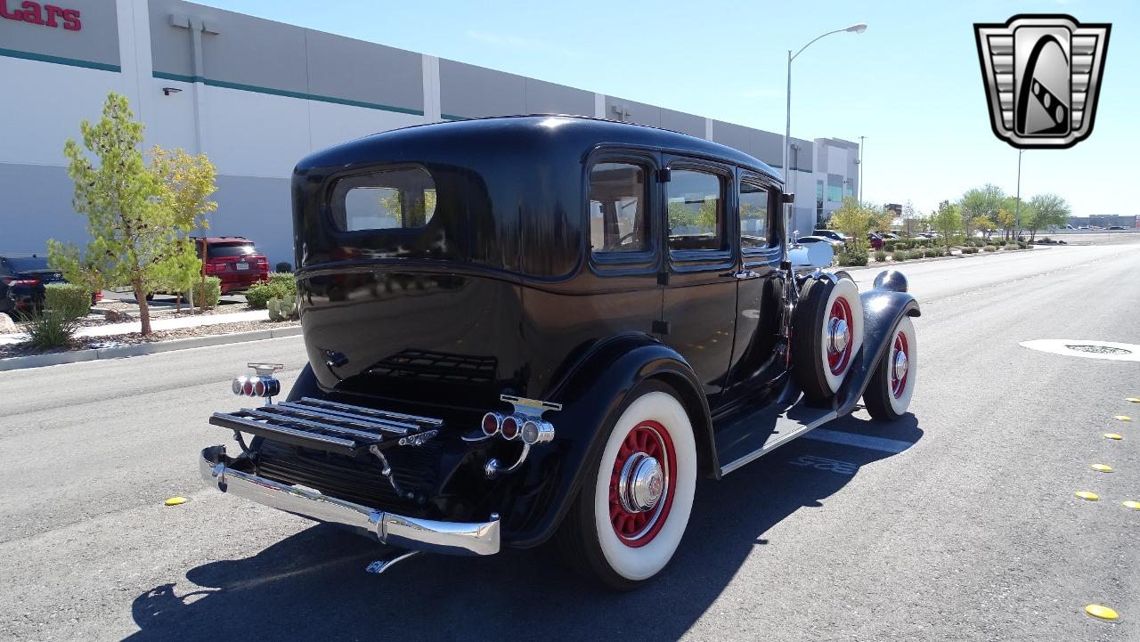 1932 Pierce-Arrow Model 54