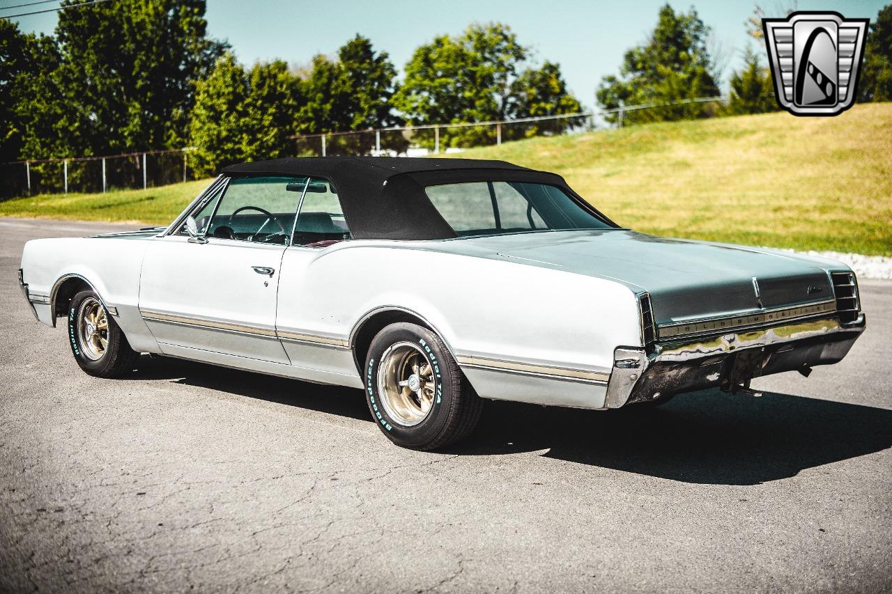 1966 Oldsmobile Cutlass