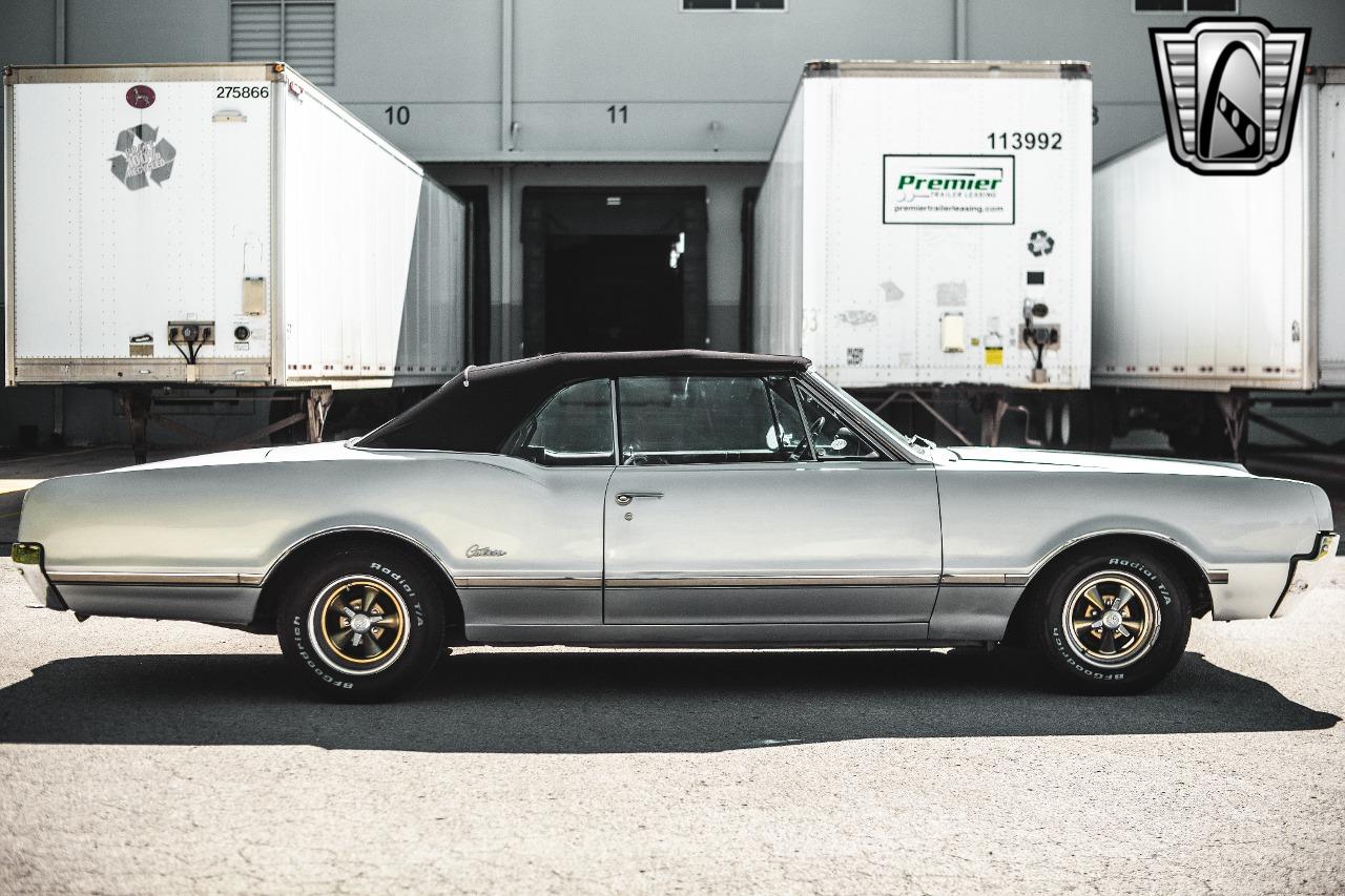 1966 Oldsmobile Cutlass