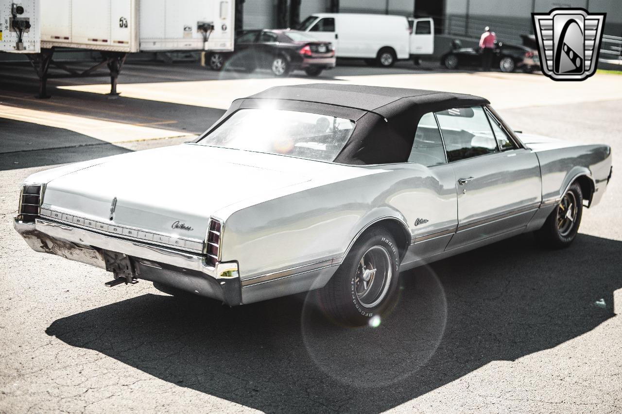 1966 Oldsmobile Cutlass