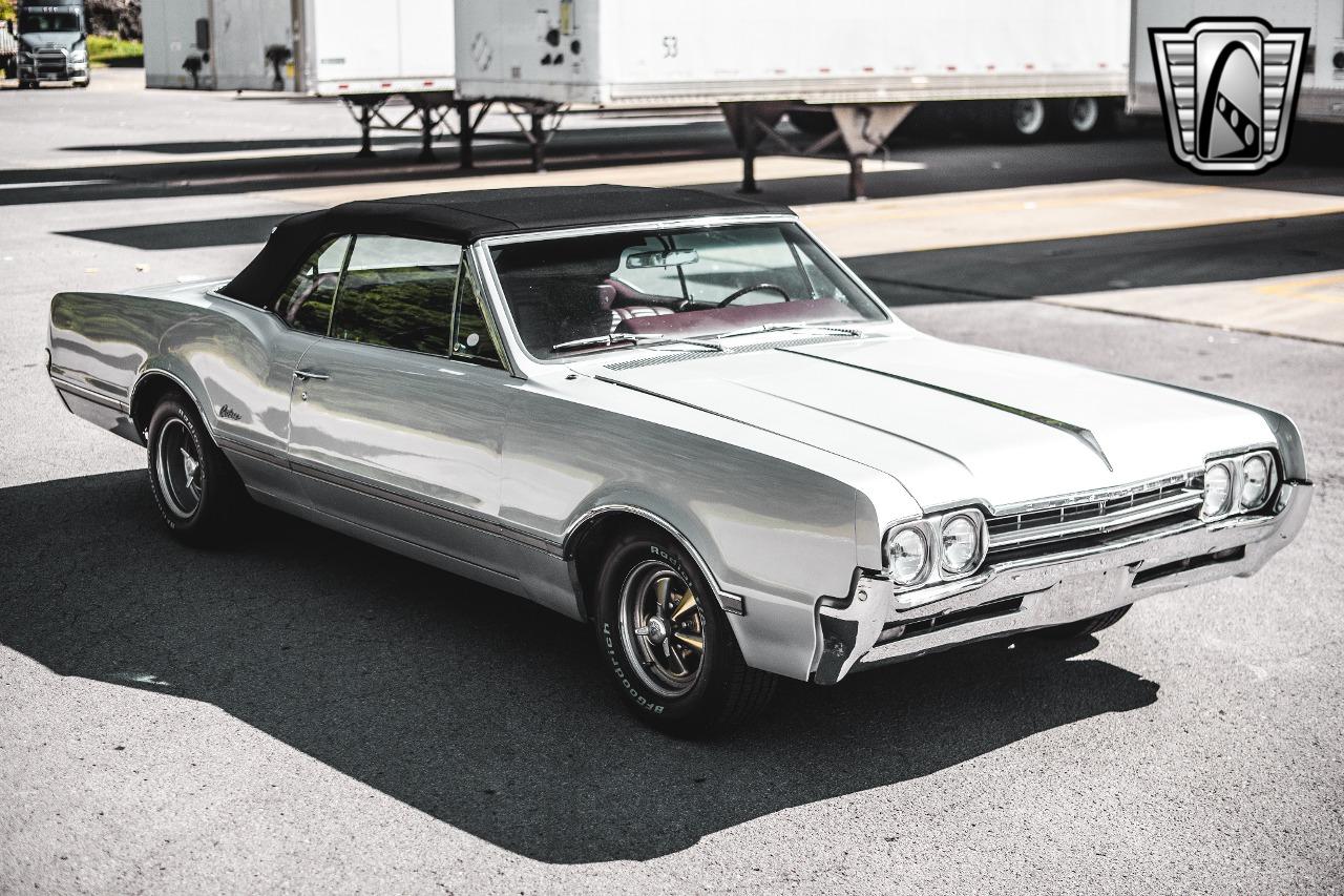 1966 Oldsmobile Cutlass