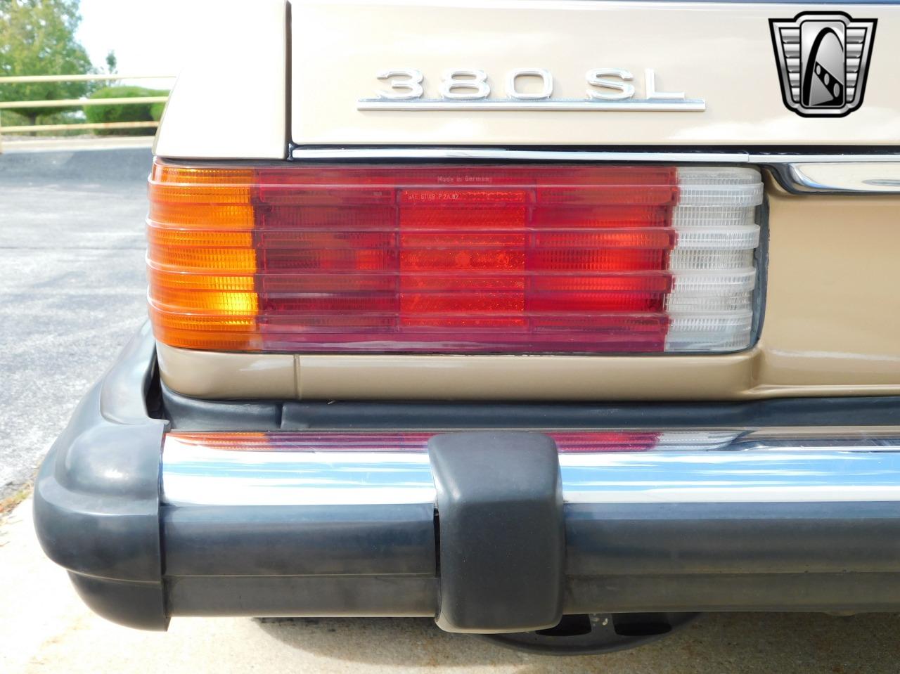 1982 Mercedes - Benz 380SL