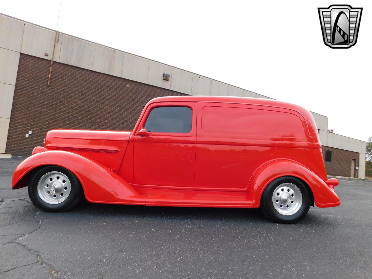 1938 Plymouth Sedan