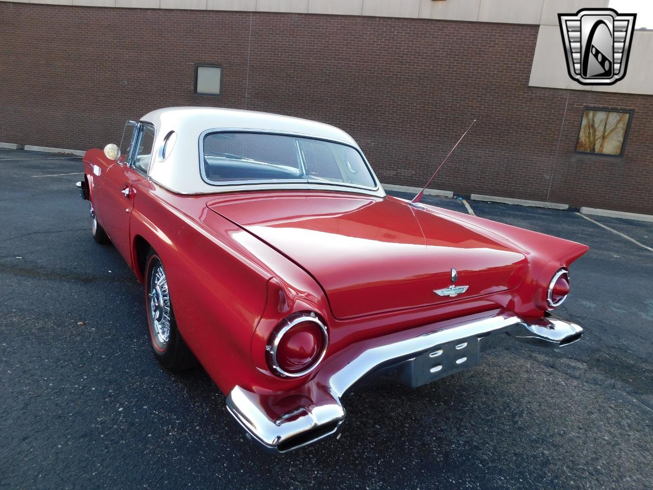 1957 Ford Thunderbird