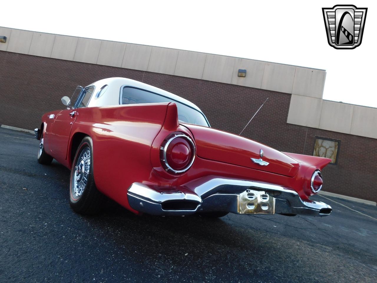 1957 Ford Thunderbird