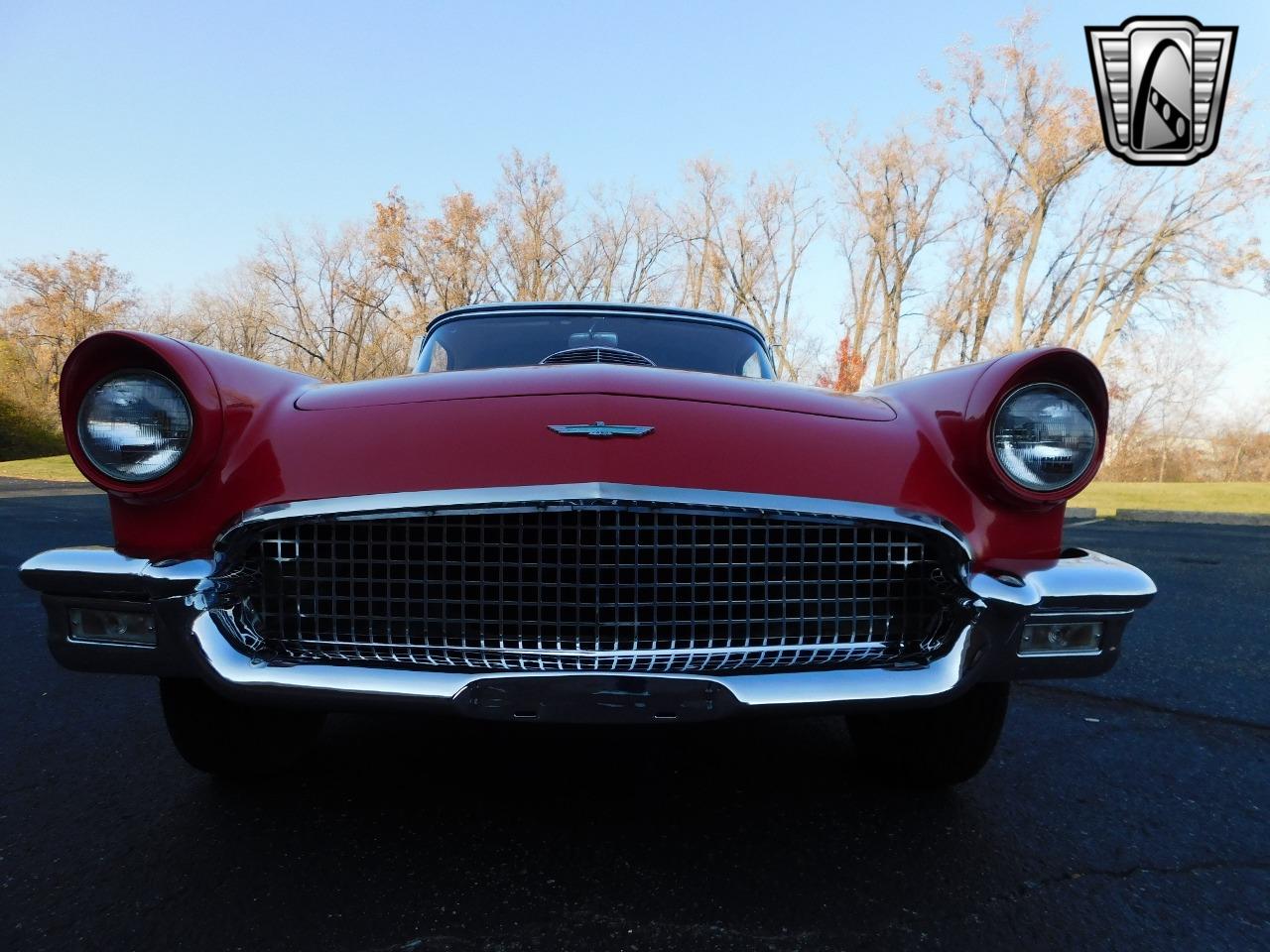 1957 Ford Thunderbird