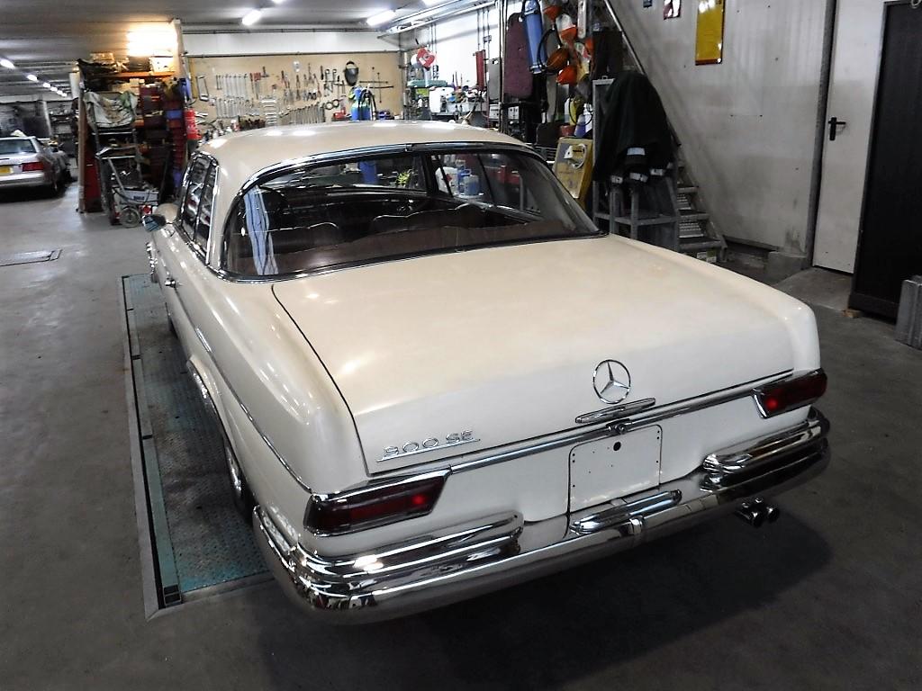 1967 Mercedes - Benz 300SE Coupe no. 9662