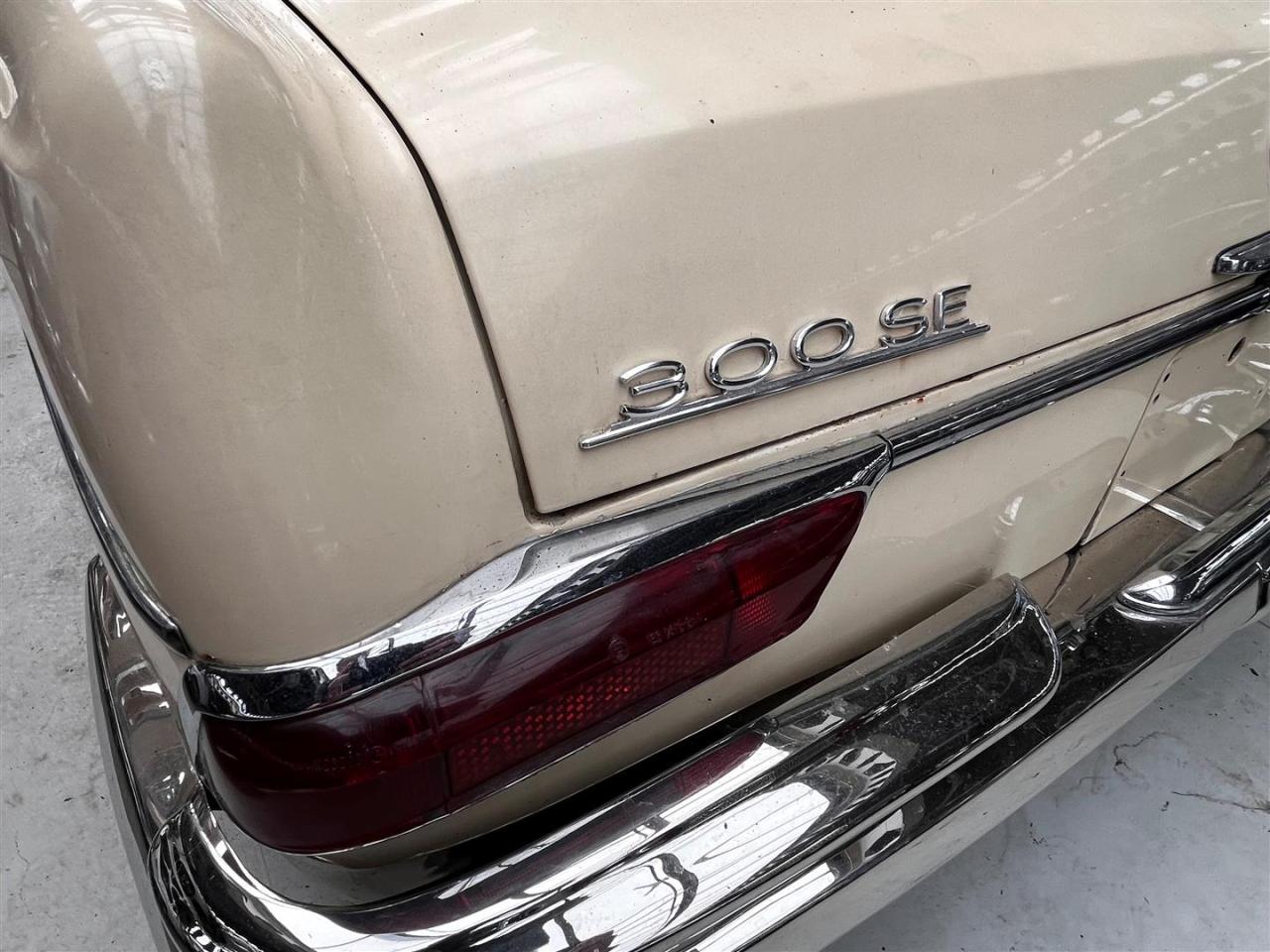 1967 Mercedes - Benz 300SE Coupe no. 9662