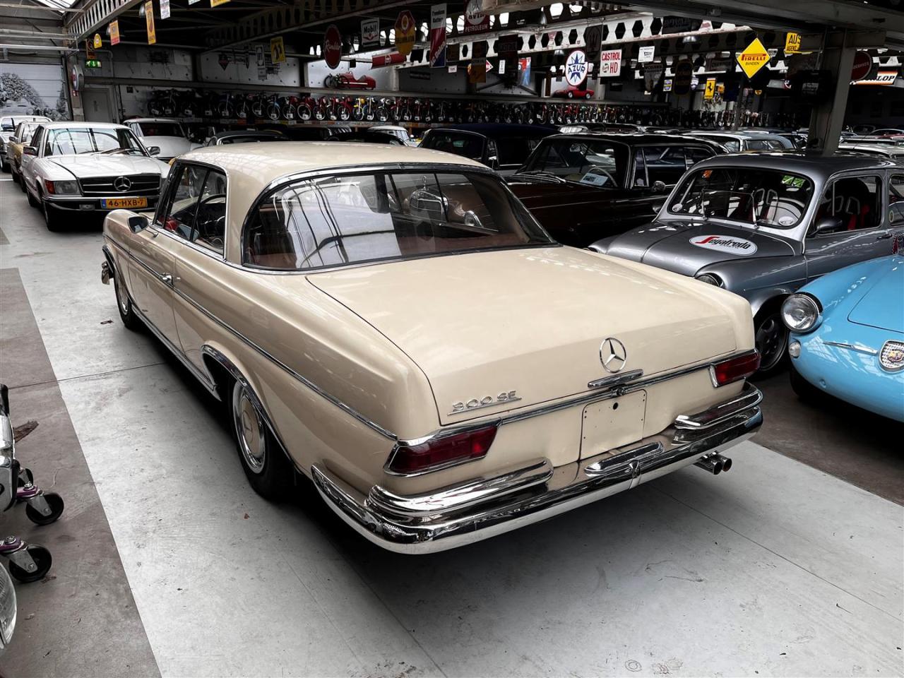 1967 Mercedes - Benz 300SE Coupe no. 9662