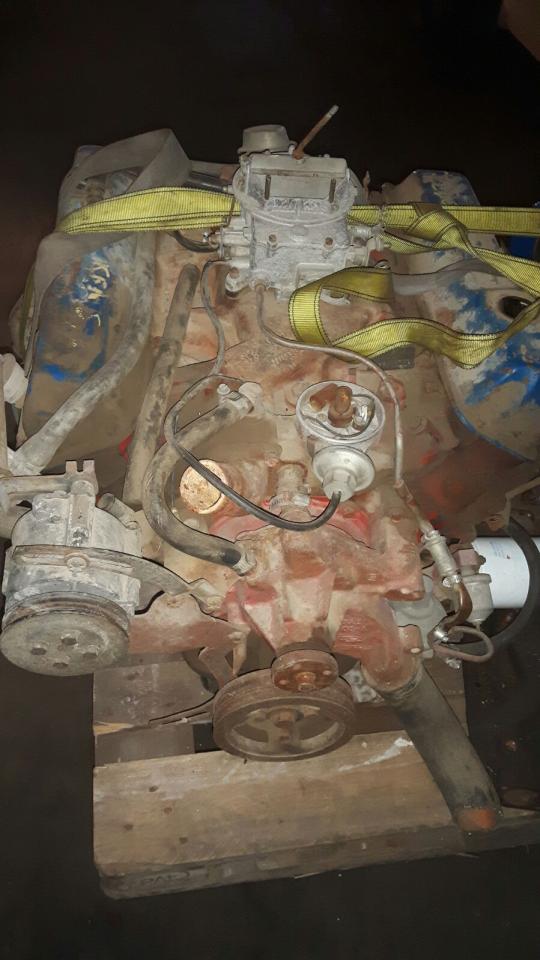 1966 Ford engines / parts  8 Cil 390 Big Block Engine