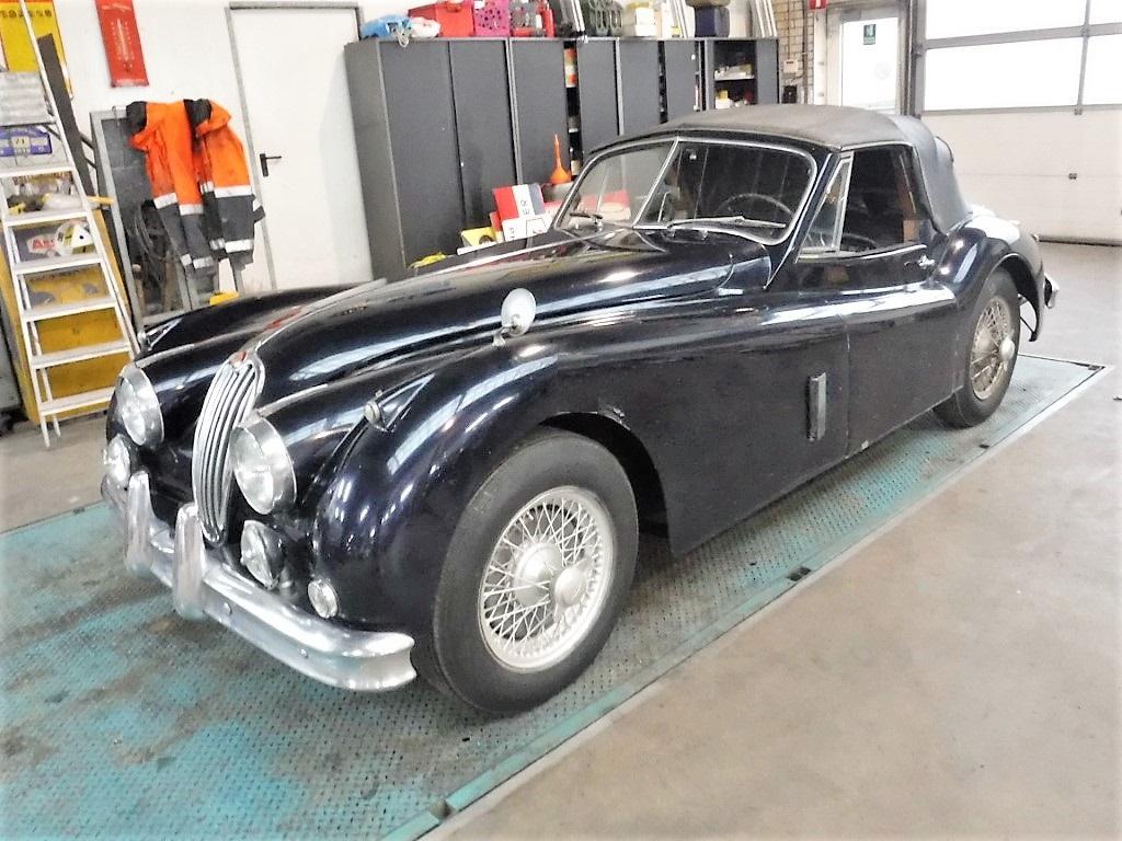 1957 Jaguar XK 140 DHC