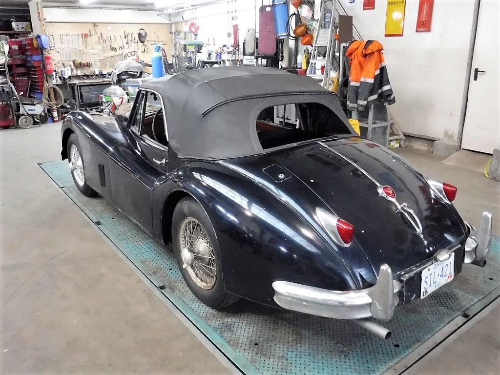 1957 Jaguar XK 140 DHC