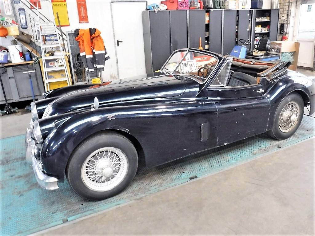 1957 Jaguar XK 140 DHC