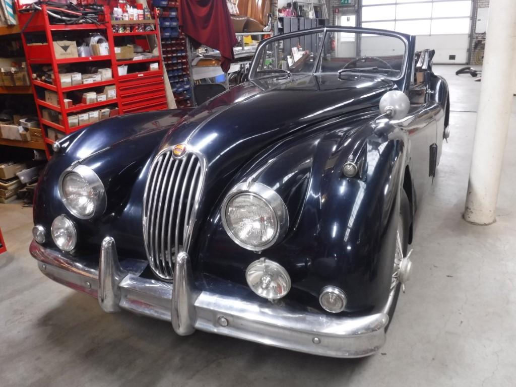 1957 Jaguar XK 140 DHC