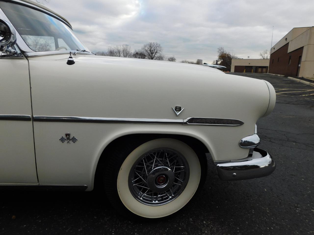 1953 Ford Crestline